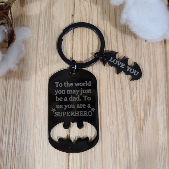 🦇🦇NEW🦇🦇AWESOME!! Super Hero Father's Keychain in BLACK 🦇🦇 - Picture 11 of 13